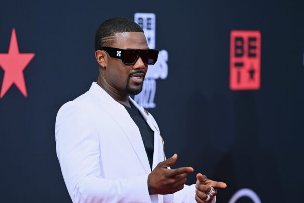 Ray J