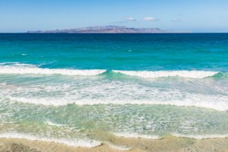 Playa El Tecolote, Beaches